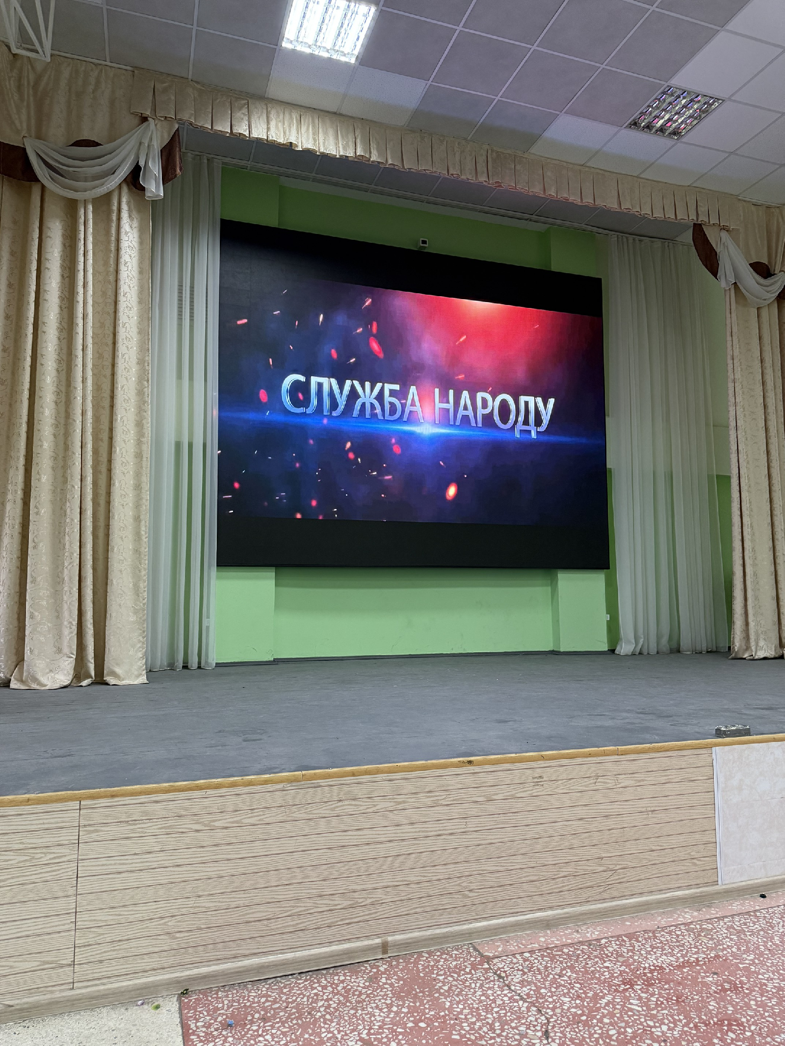 20 октября 2025 года студенты группы 24ЮП1 специальности Правоохранительная деятельность совместно с куратором группы - доцентом кафедры Правоохранительная деятельность Ильиной О.В. посетили мероприятие «Встреча с работодателями»